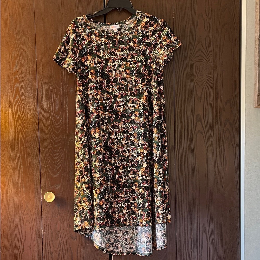 Lula Roe short sleeved, dress with Minnie Mouse pattern. Size XS.